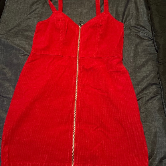 Dresses & Skirts - Dress